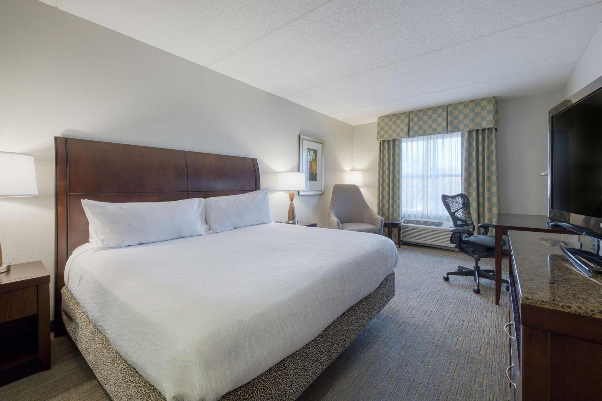 Hilton Garden Inn Durham Southpoint Exterior photo