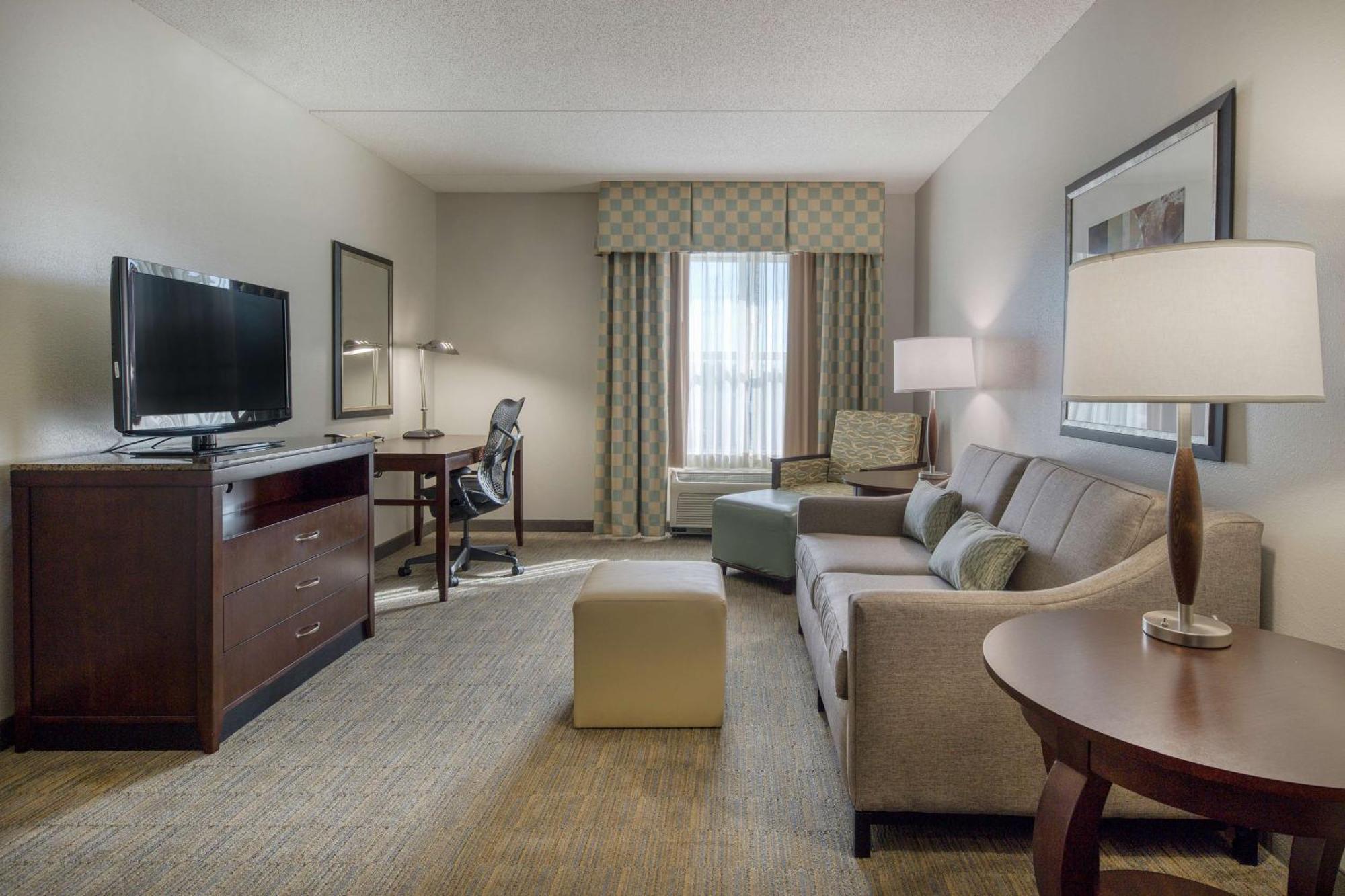 Hilton Garden Inn Durham Southpoint Exterior photo